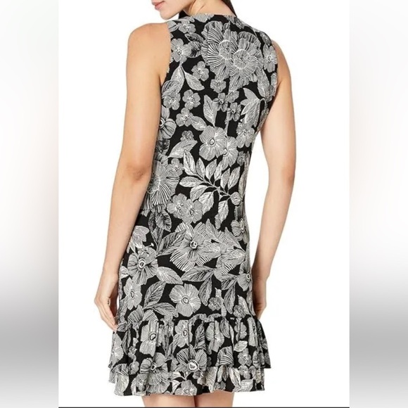 Tommy Hilfiger Sketch Floral Jersey Shift Dress
Size 10 - Picture 2 of 6